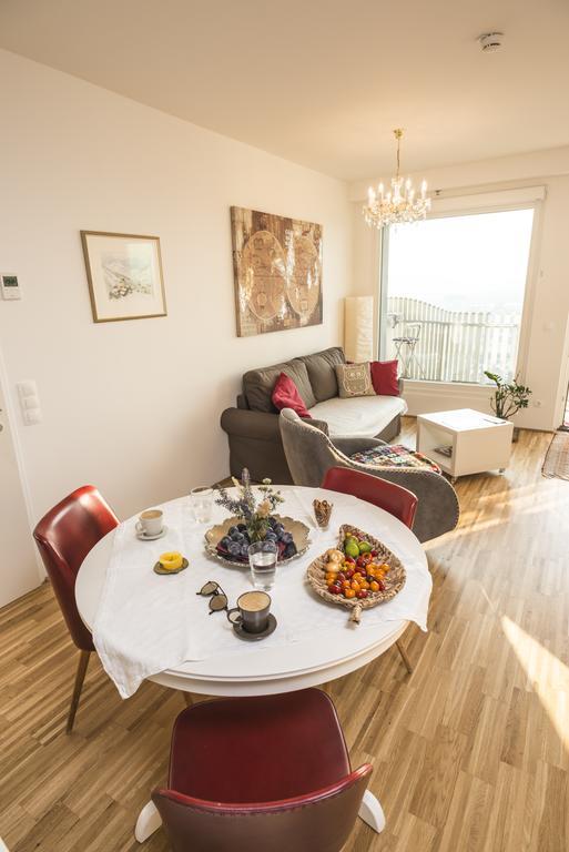 Sky View Apartment Вена Экстерьер фото