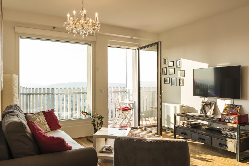 Sky View Apartment Вена Экстерьер фото
