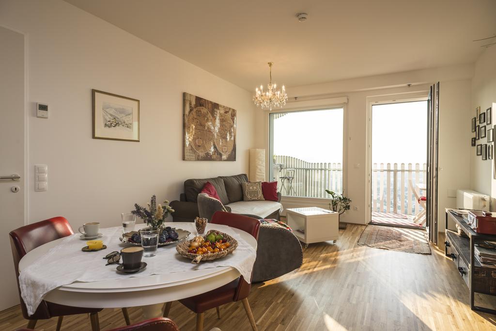 Sky View Apartment Вена Экстерьер фото